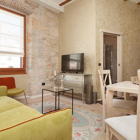 Apartment Lux Ровинь Экстерьер фото